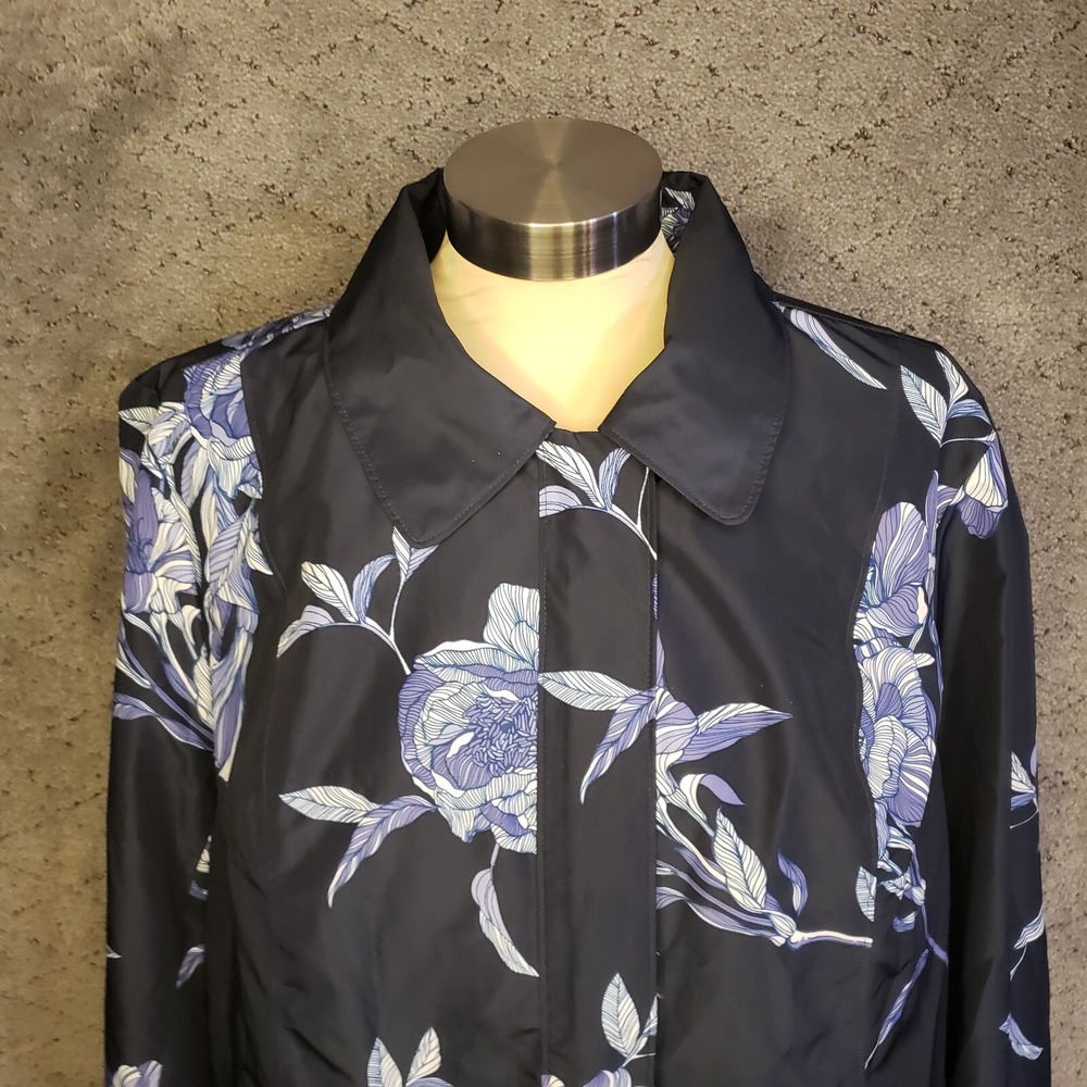 Chicos Rain Jacket Womens 2 US Size Large Blue Floral Long Sleeve Zip Waterproof